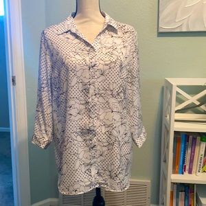 Chico’s 3/4 sleeve black & white top